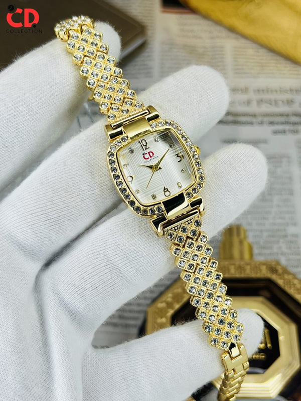 CD Collection Nugina chain watch